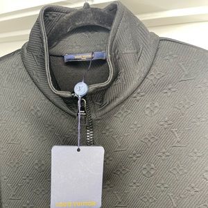 Louis Vuitton Monogram  Men’s ZIP THROUGH TOP W/Receipt (LV SIZE SO) BLACK /NOIR
